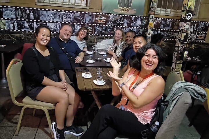 Istanbul Culinary Tour: Local Hotspots and Gourmet Street Foods 