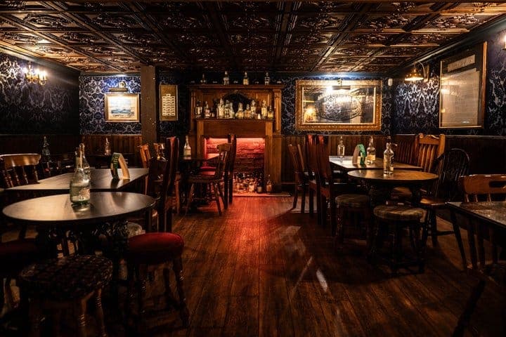 Whisky Tasting on the Royal Mile | Edinburgh