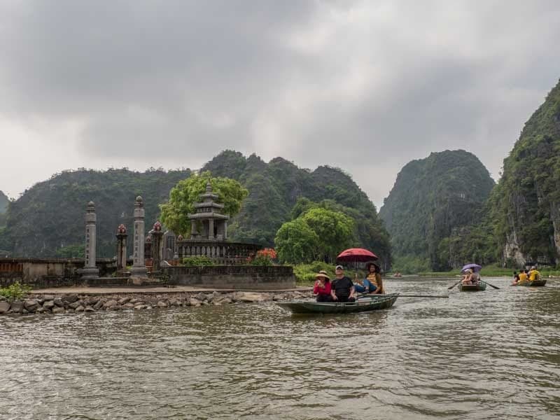Ninh Binh Photo Explorer