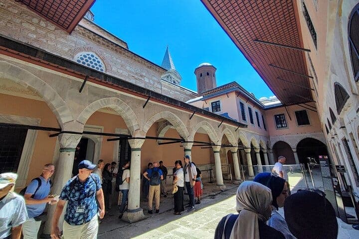 Topkapı Palace with Harem & Blue Mosque Guided Tour | Istanbul