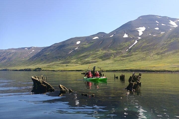 Guided kayak tour in Siglufjörður / Siglufjordur.