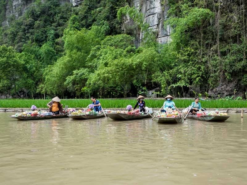 Ninh Binh Photo Explorer
