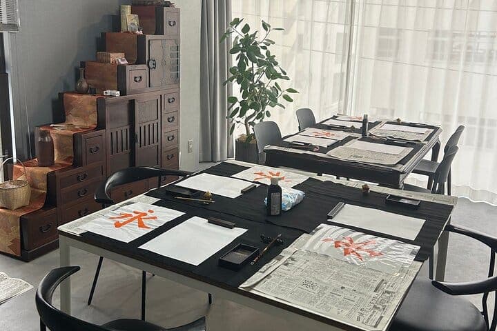 Private Hiroshima Calligraphy: Create Your Own Kanji Art Souvenir