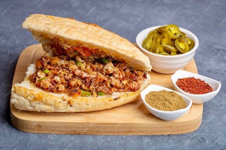 Istanbul Culinary Tour: Local Hotspots and Gourmet Street Foods 