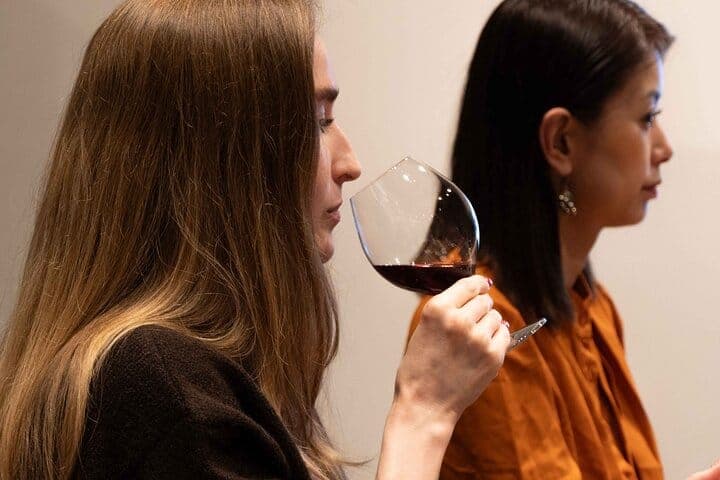 Discover Japanese Wine (not Sake): Guided Tasting in Tokyo