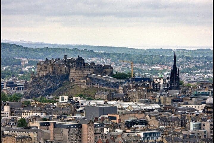 Edinburgh Castle Guided Tour - Tickets Included