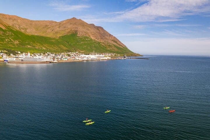 Private: Guided kayak tour in Siglufjörður / Siglufjordur.