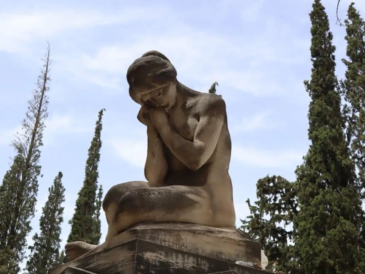 Athens Coffee Walk to National Garden Park and Ardittos Hill