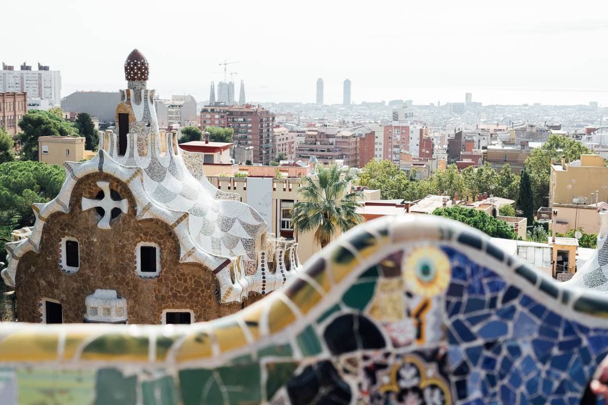 Sagrada Família and Park Güell small group guided tour