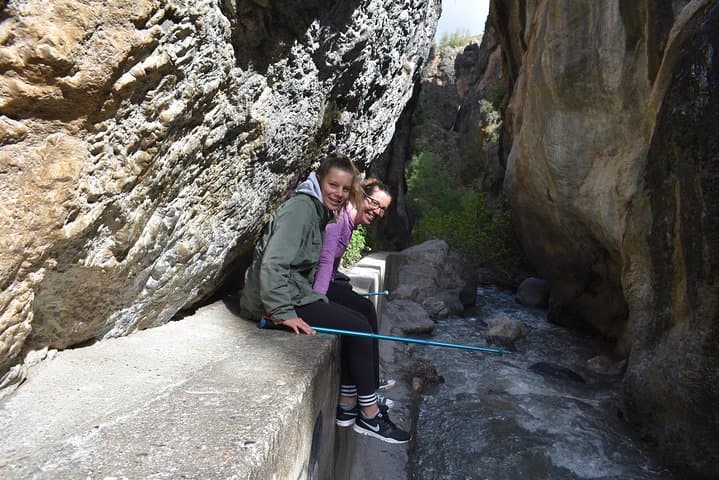 Hiking in the Canyon of the Monachil Cubs | Granada