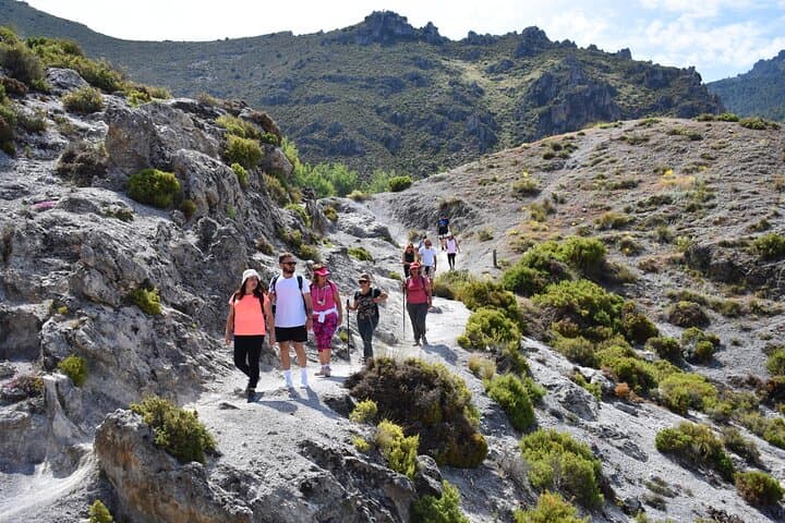 Hiking in the Canyon of the Monachil Cubs | Granada