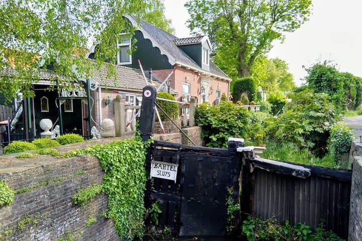 Zaanse Schans windmills and countryside Private bike tour from Amsterdam