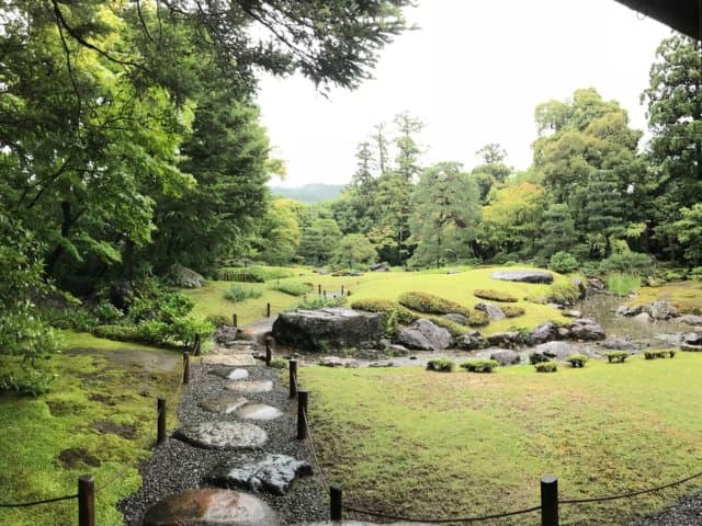 Discover Japanese gardens in Kyoto with a garden specialist