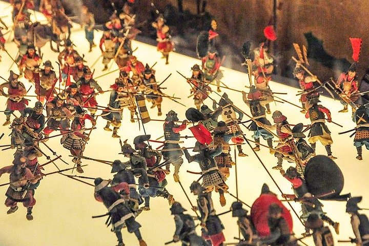 Private Tour to Explore Osaka Castle