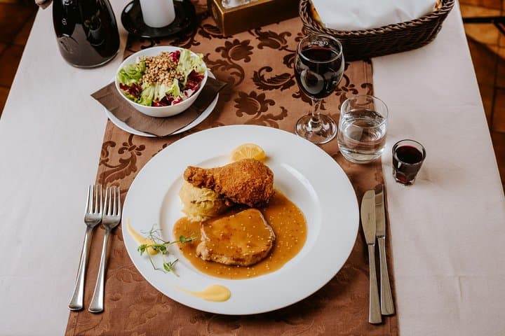 Traditional Slovenian Dinner and Show | Ljubljana