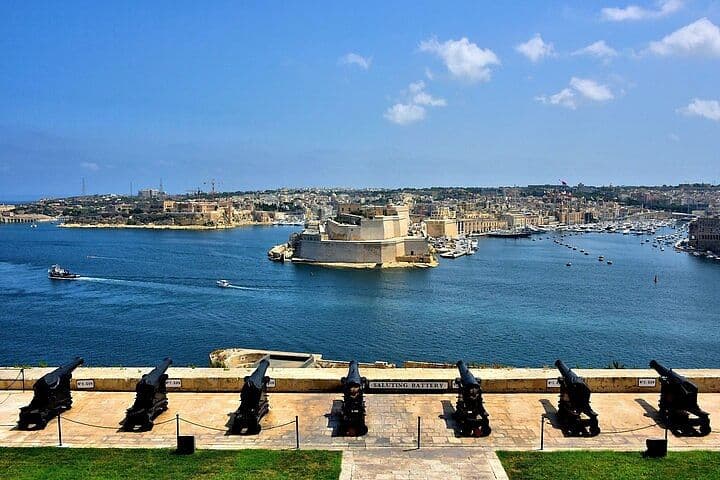 Valletta Small Group Walking Tour
