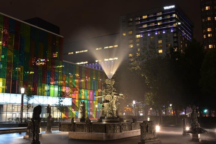 Montreal Night city Tour