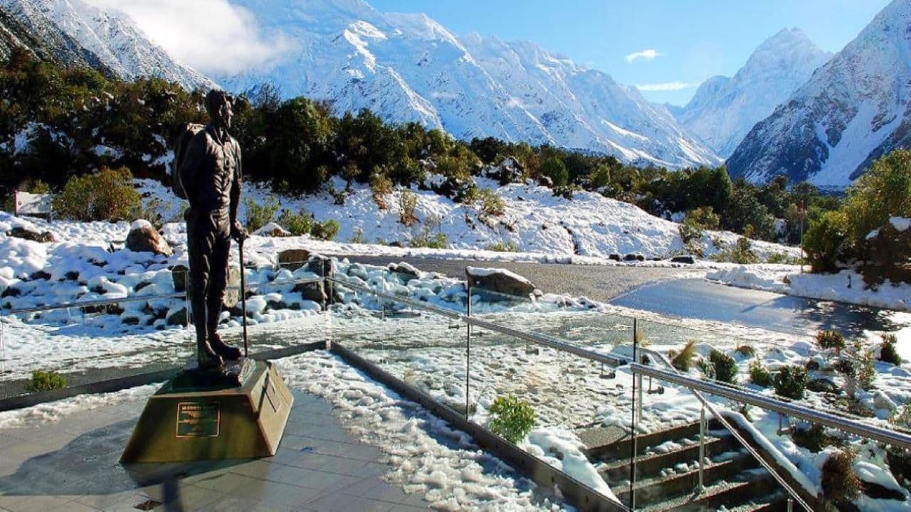 Mt Cook Small-Group Tour from Queenstown