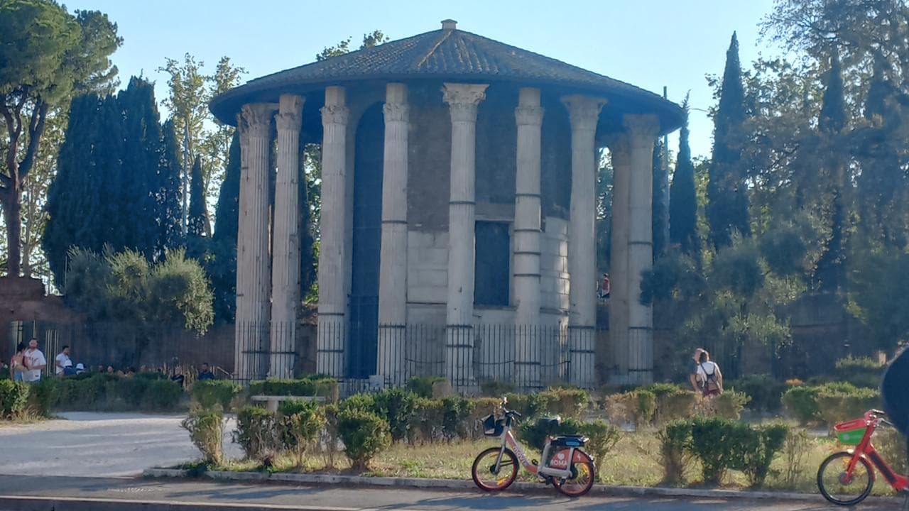 Rome City Highlights Golf Cart Driving Tour