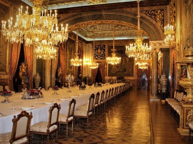 Madrid Royal Palace Guided Tour with Skip The Line Tickets