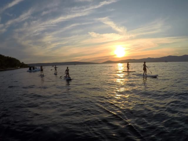 Sunset Stand Up Paddle Tour in Split with wine