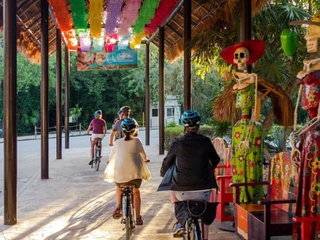Tulum Ruins & Tacos Bike Tour