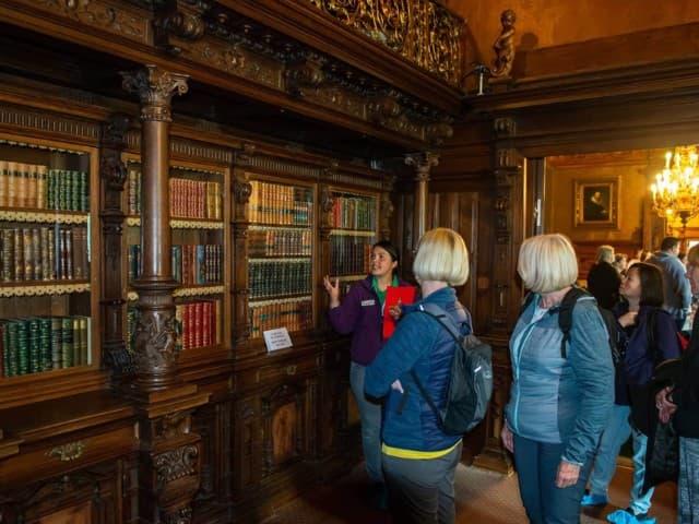 Full Day Trip to Peles Castle & Bran Dracula Castle