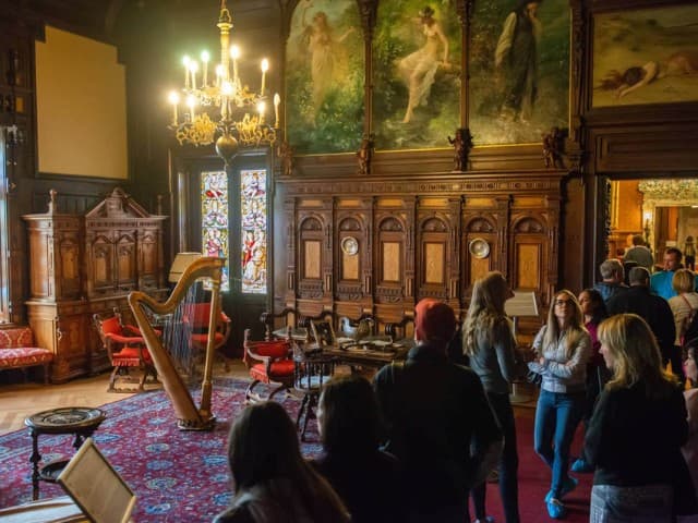 Full Day Trip to Peles Castle & Bran Dracula Castle