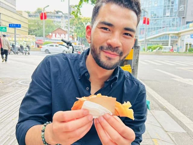 Chengdu Foodie tour by Tuktuk