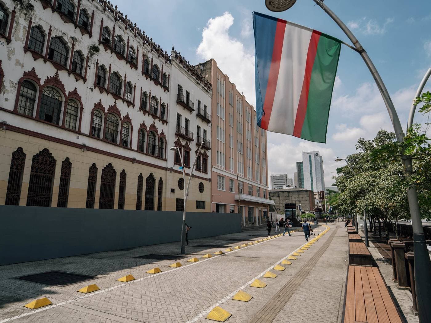 Cali city tour with lunch