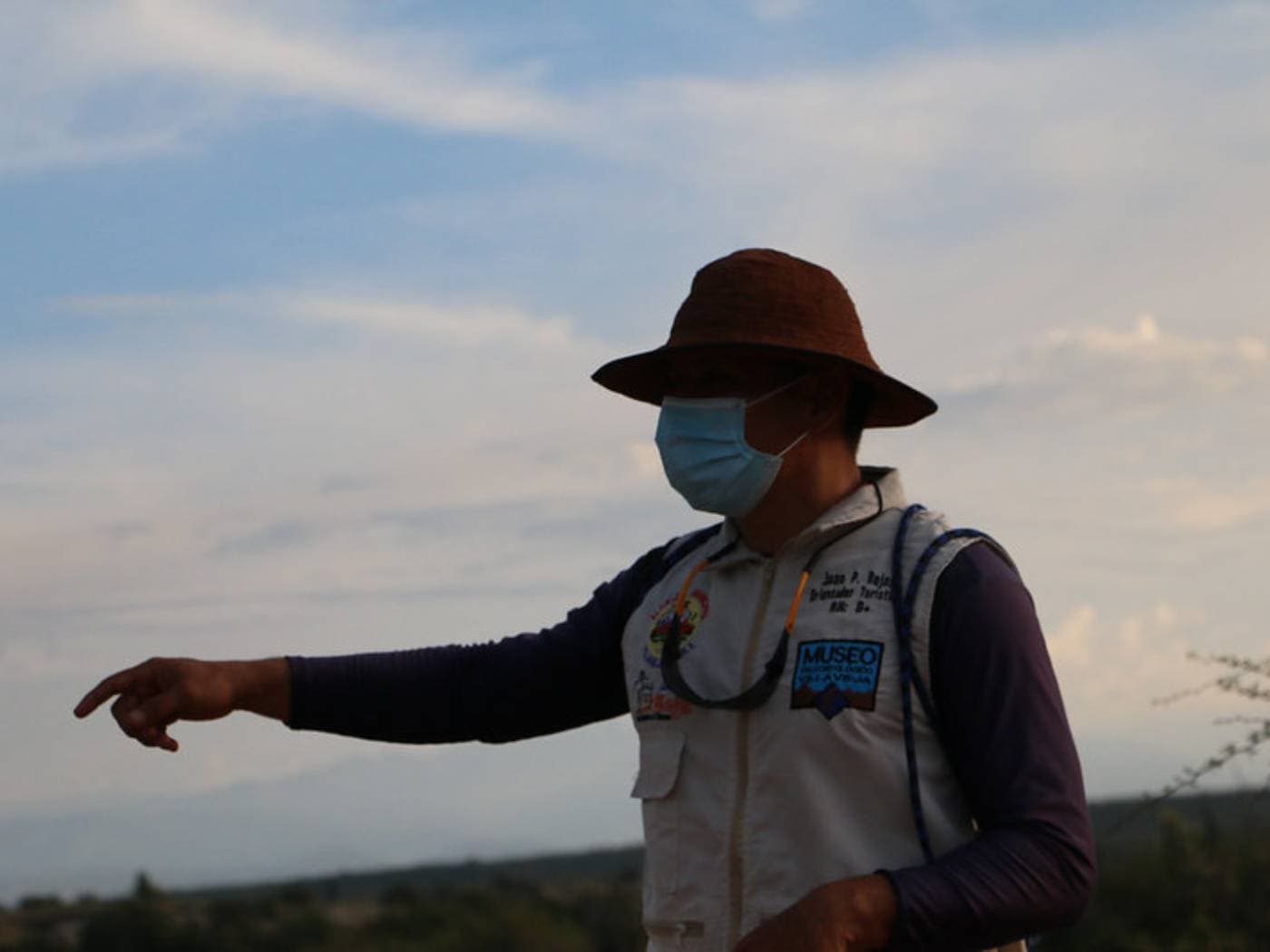 Upside-down world in La Tatacoa Desert: Stars and Martian landscape