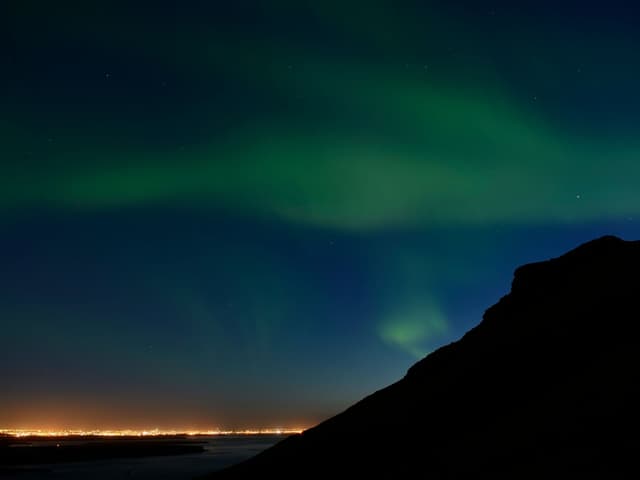 Lava Show & Northern Lights Cruise