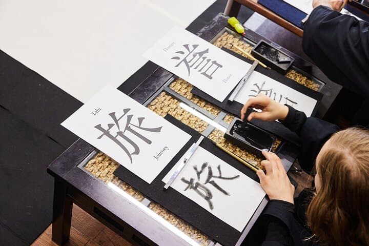Learning the Zen of Japanese Calligraphy in a kimono | Osaka