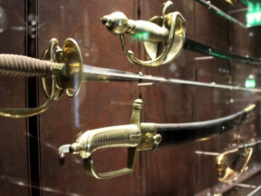 Semi-Private Les Invalides Dome (w/ Tomb of Napoleon) Guided Tour