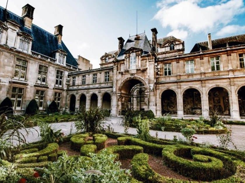 Semi-Private Le Marais District Guided Walking Tour | Paris
