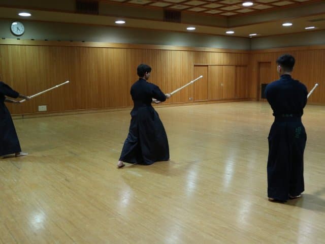 Tokyo: Authentic Samurai Experience | Kendo Lesson & Free Photos