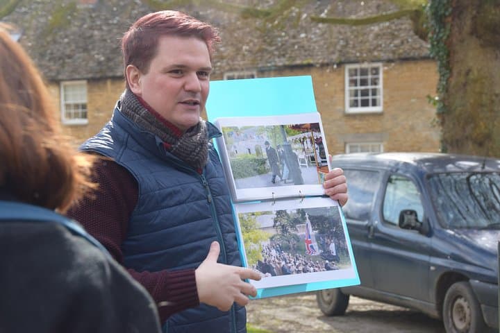 Downton Abbey and Village Small Group Tour