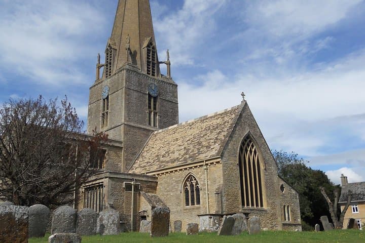 Downton Abbey and Village Small Group Tour