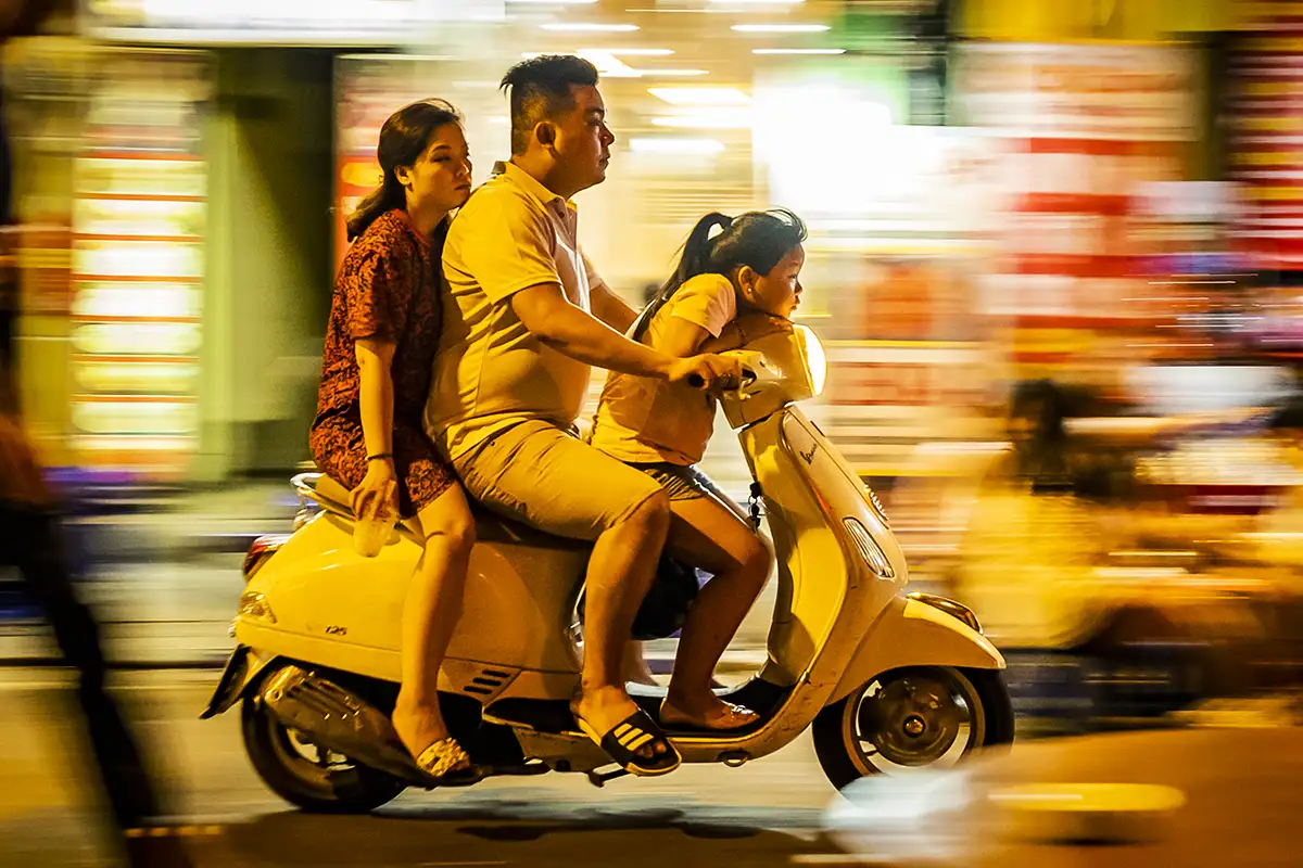 Hanoi by Night photography tour