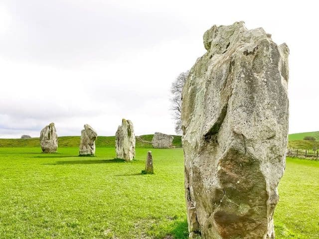From London: Stonehenge & the Stone Circles of Avebury
