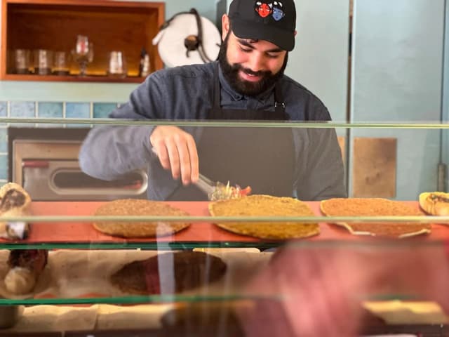 Modern Athens cool food walking tour