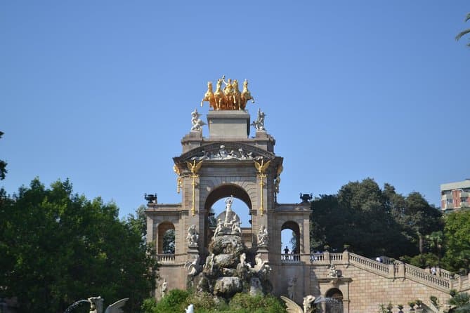 Barcelona City Bike Tour | Highlights and Hidden Gems
