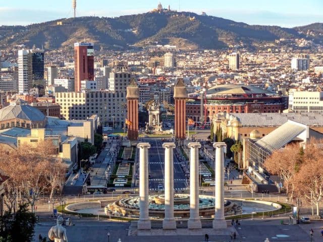 Best of Barcelona: Sagrada Familia, Park Guell, Montjuic & Gothic