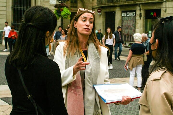 Best of Barcelona: Sagrada Familia, Park Guell, Montjuic & Gothic