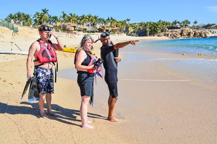 Private Los Cabos snorkelling tour to Chileno bay and Santa Maria cove