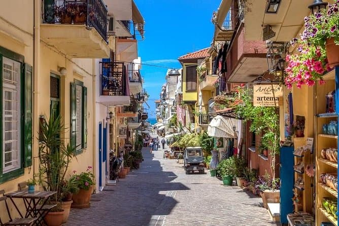 Cretan Wine & Food Tasting - Private Walking Tour with lunch