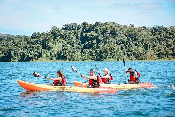 Lake Arenal Kayak Tour, La Fortuna