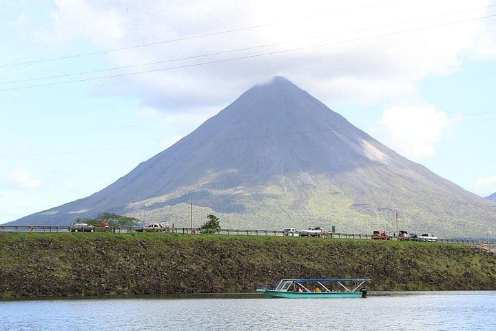 Lake Arenal Kayak Tour, La Fortuna