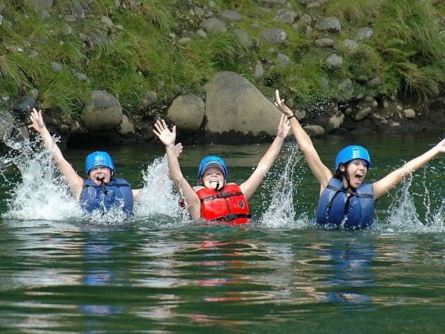 White Water Rafting (Class IV) | La Fortuna