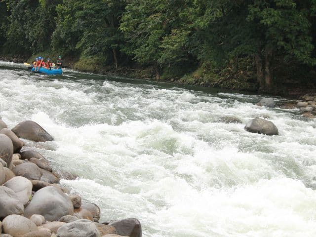 White Water Rafting (Class IV) | La Fortuna